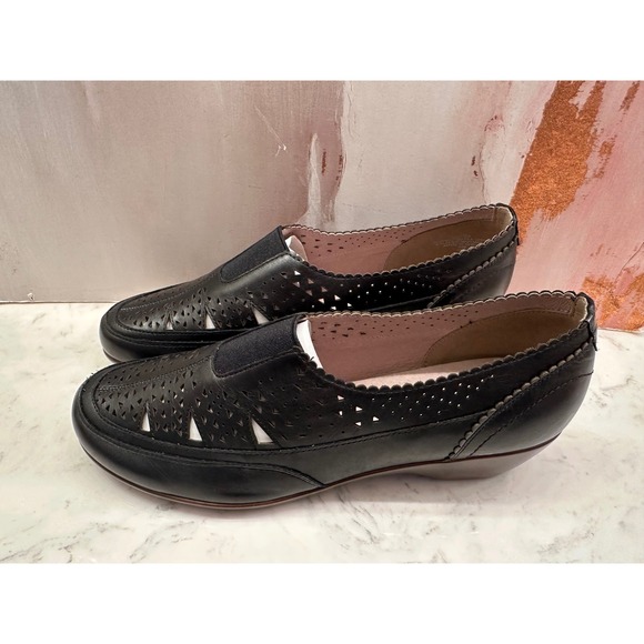Easy Spirit Womens Duff Round Toe Slip-on Flats 9.5M Black Comfort Leather New - Picture 4 of 11